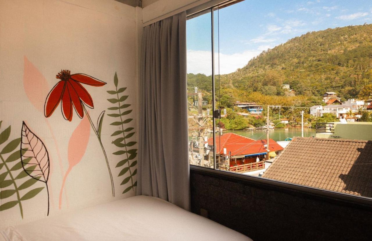Sea Wolf Surf Hostel Florianópolis Екстериор снимка