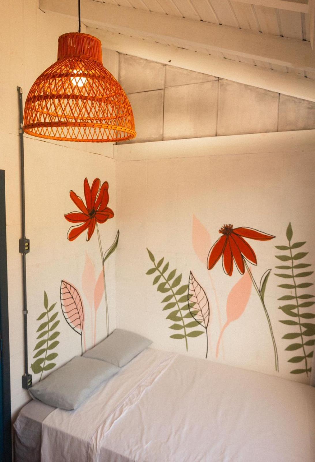 Sea Wolf Surf Hostel Florianópolis Екстериор снимка