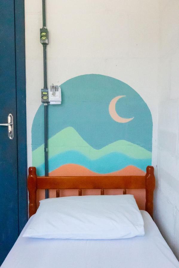 Sea Wolf Surf Hostel Florianópolis Екстериор снимка
