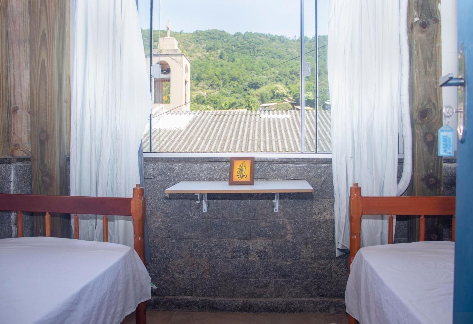 Sea Wolf Surf Hostel Florianópolis Екстериор снимка